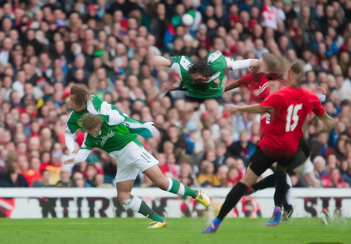 2003年阿森纳曼联巅峰对决：经典瞬间与深远影响回顾(图1)