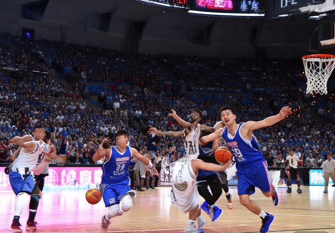 2018 CBA赛季辽浙巅峰对决：双雄争霸战回顾与解析(图2)